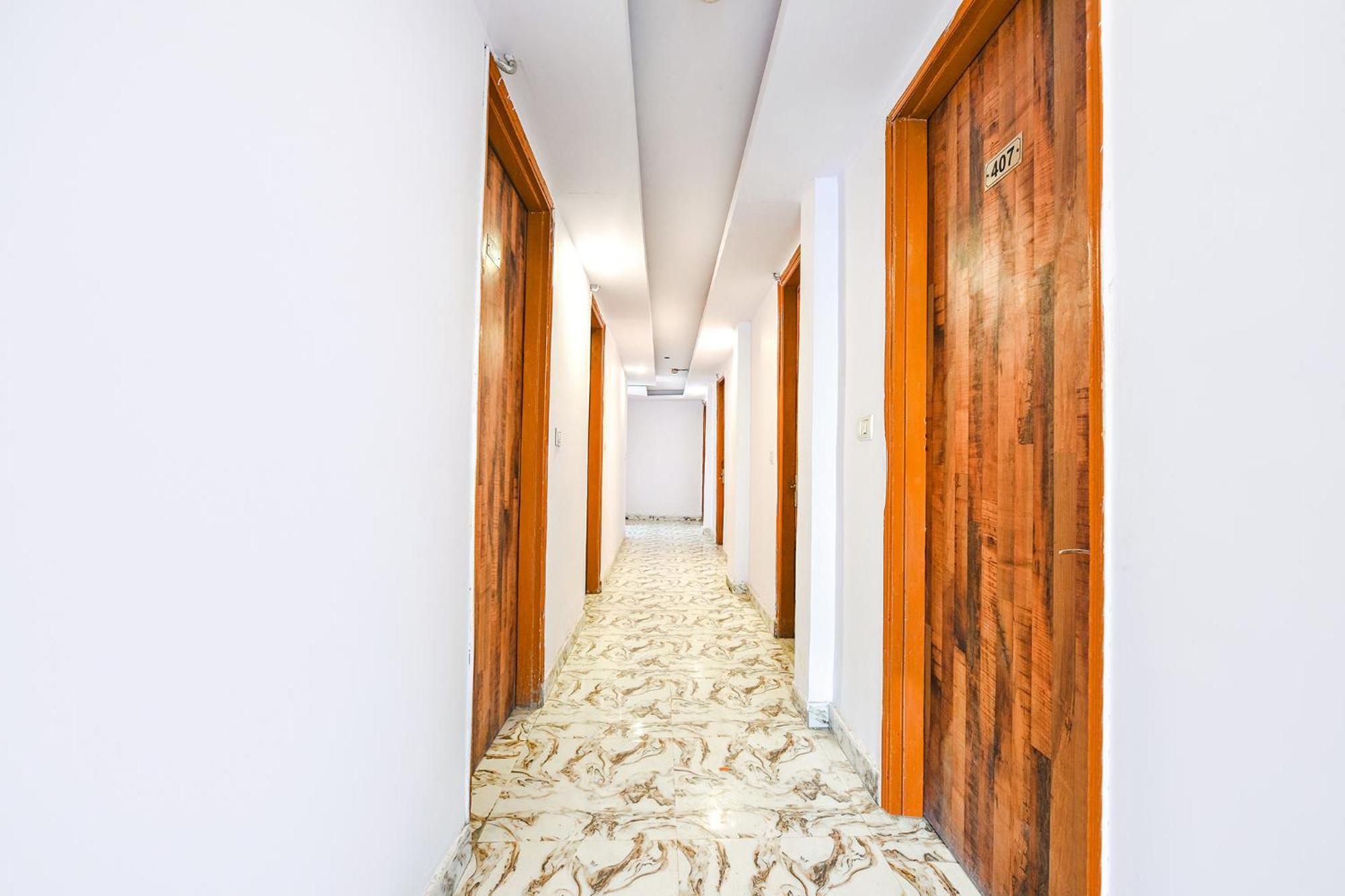 Fabhotel Pp Residency Tilak Nagar Nova Deli Exterior foto